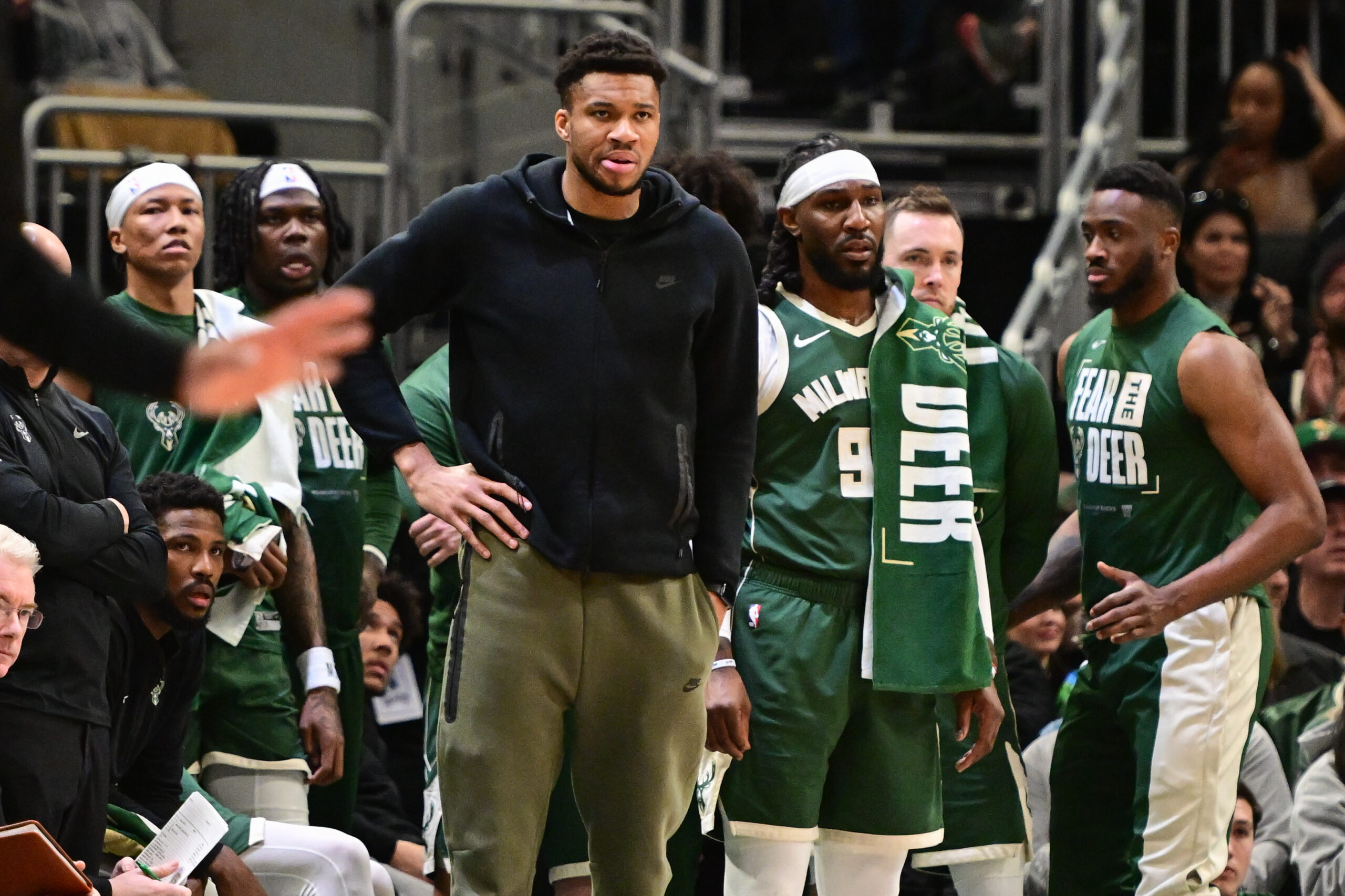Is Giannis Antetokounmpo playing tonight? Milwaukee Bucks vs. Indiana  Pacers Game 3 injury updates - The Dunk Central