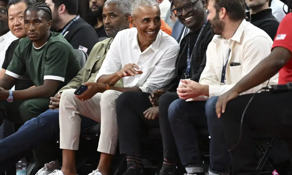 Barack Obama at USA basketball game